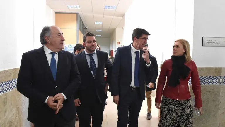 Un momento, durante la visita.