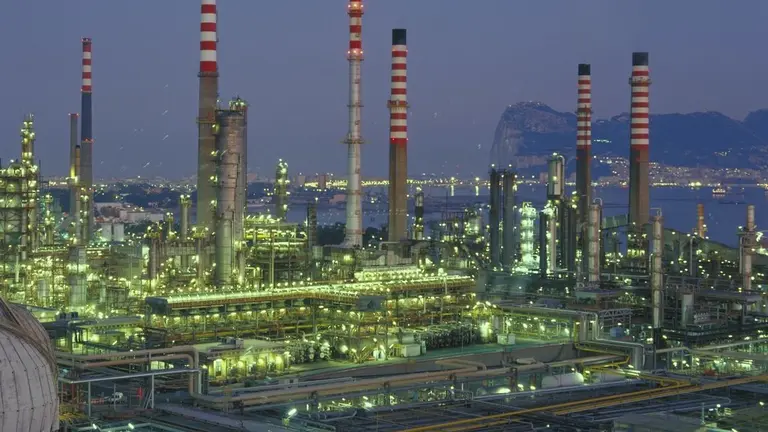 Refiner&iacute;a Cepsa.