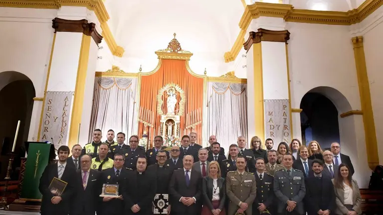 PRESENTACION CARTEL . SANTA Y PALMA CORADE P.LOCAL
