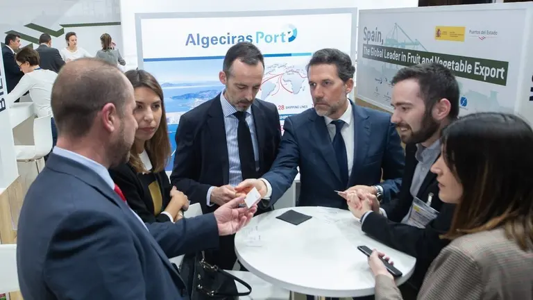 Responsables de la APBA, Mercadona y Noatum Maritime Marmedsa.