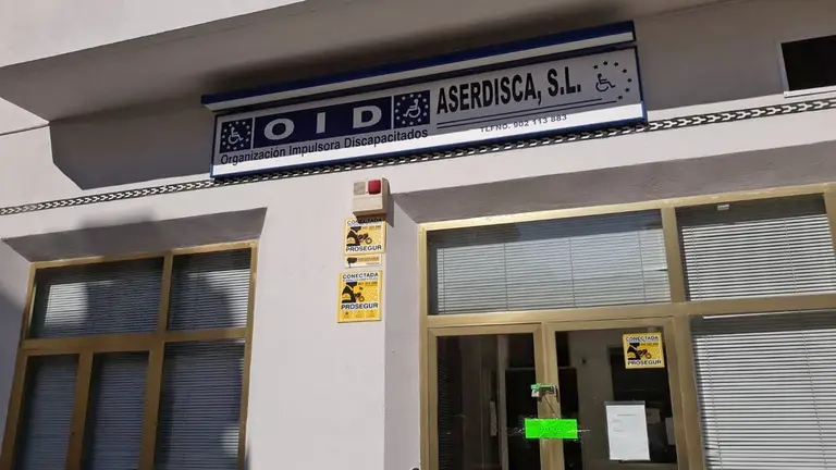 EuropaPress_2642685_Np_Y_Foto_Cierra_Sedes_Oid_Juego_Ilegal