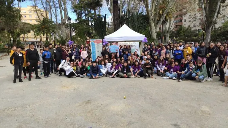 Participantes en el parque.