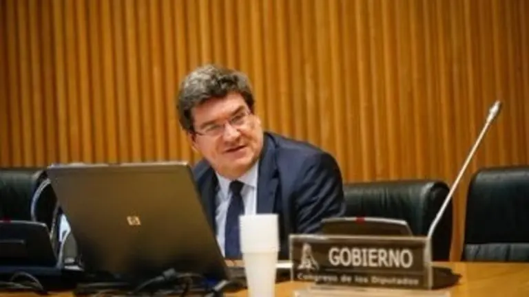 EuropaPress_2826581_ministro_inclusion_seguridad_social_migraciones_jose_luis_escriva_comparece