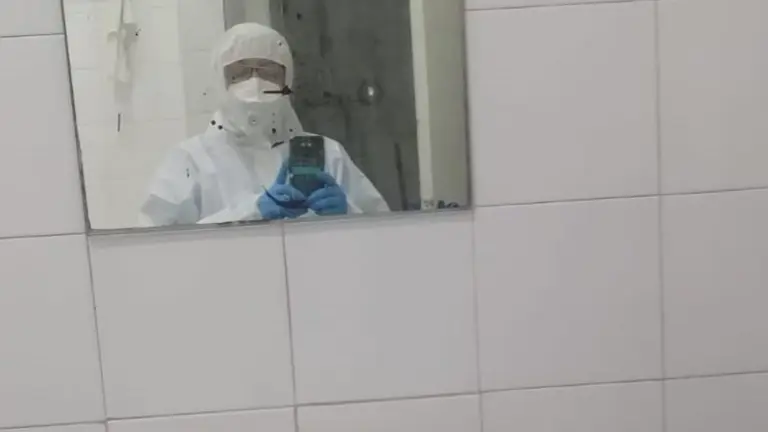Trabajador Algesa con EPIs