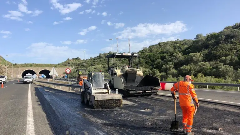 Obras en la A-381
