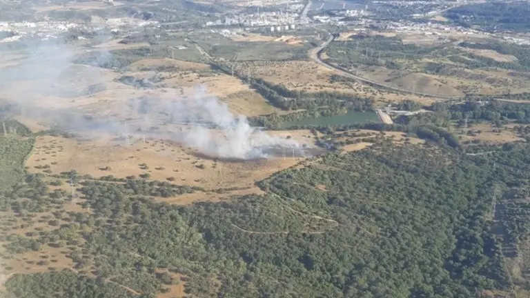 EuropaPress_3196924_incendio_forestal_san_roque_cadiz