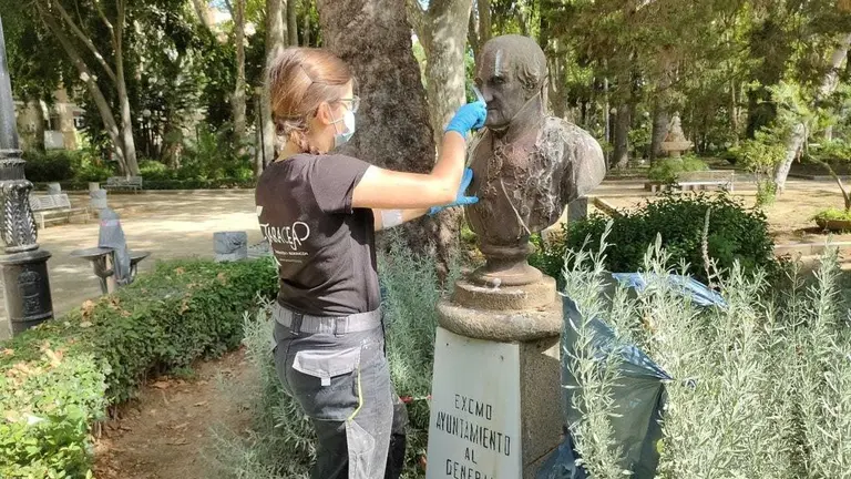 Un momento de la restauraci&oacute;n.