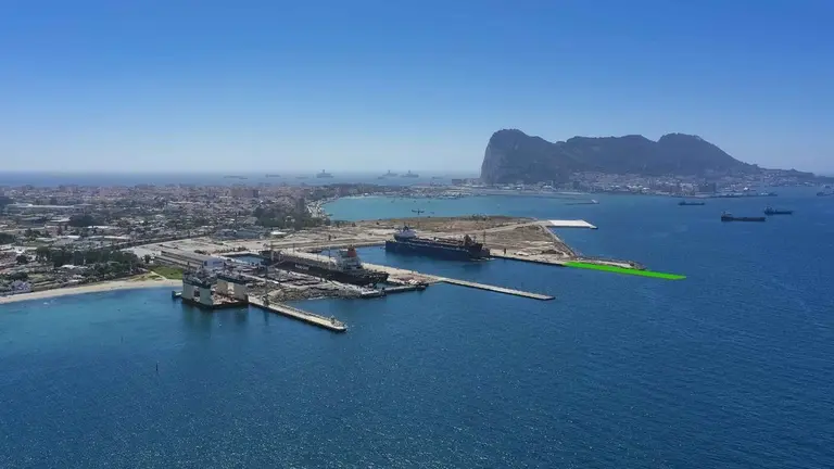 Simulaci&oacute;n Prologaci&oacute;n Muelle Sur CAMPAMENTO