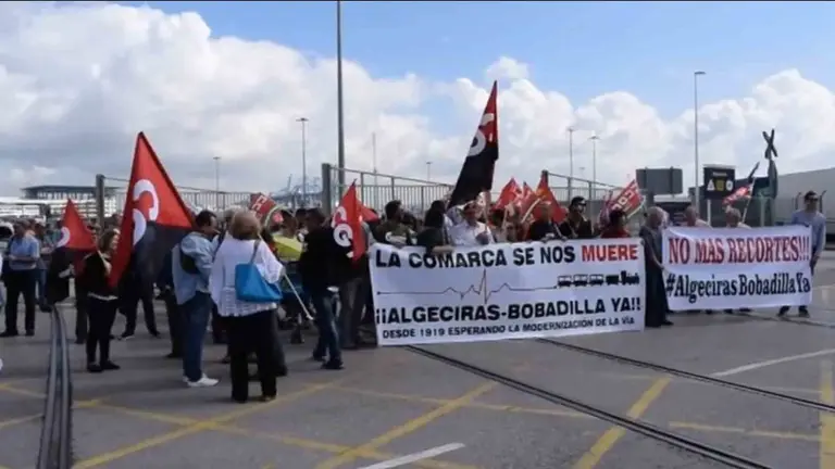 manifestaci&oacute;&ntilde;n tren