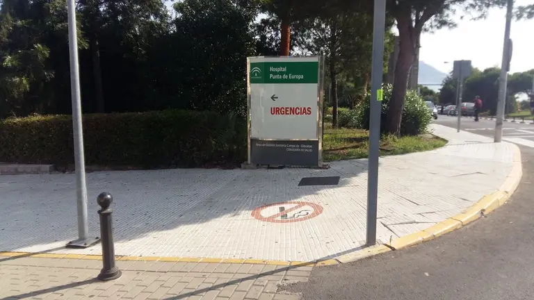 Acceso a Urgencias.
