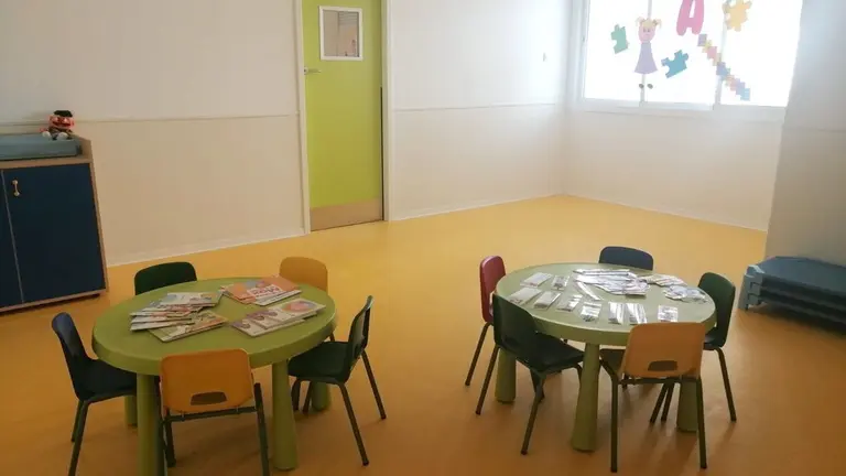 Interior de la guarder&iacute;a.