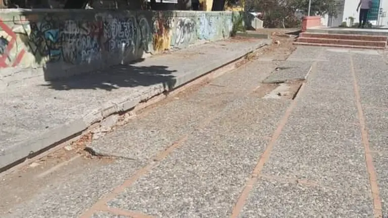 Alrededores del colegio Los Alcornocales.