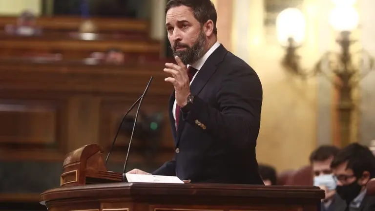 EuropaPress_3481296_presidente_vox_santiago_abascal_interviene_sesion_control_gobierno_madrid