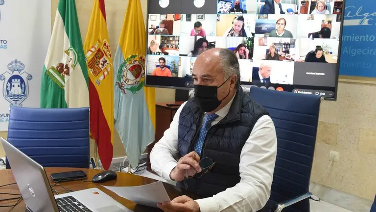 Landaluce, durante la comisi&oacute;n de Hacienda.