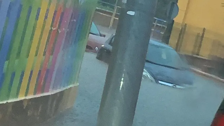 inundaci&oacute;n en la aldea.