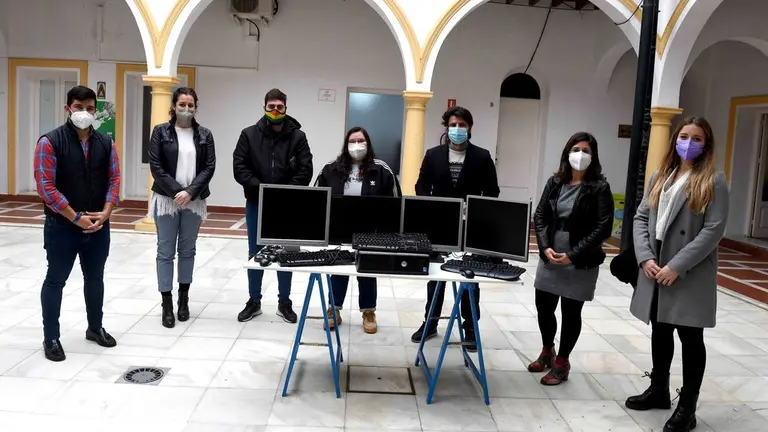 Un momento de la entrega.