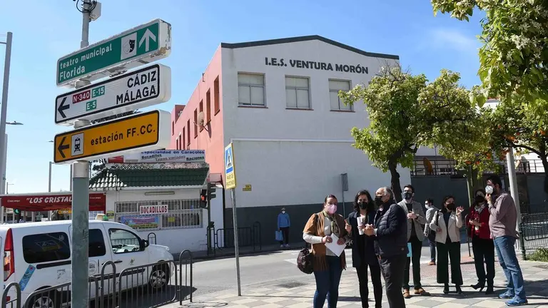 Un instante de la visita en el Barrio de la Caridad.