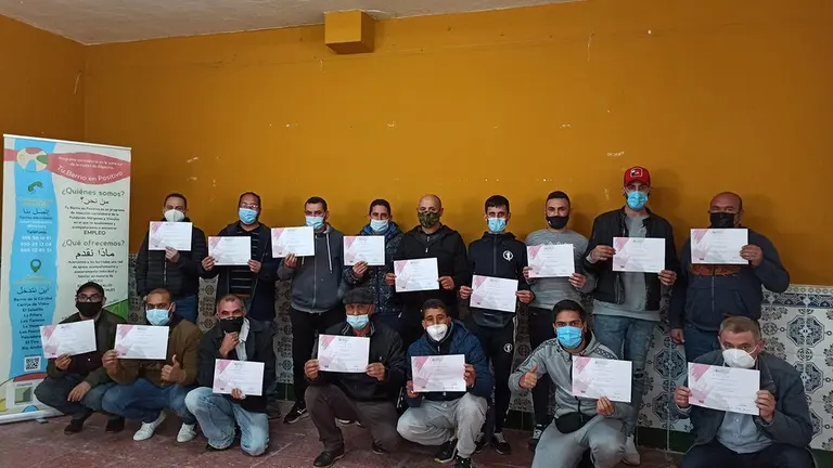 Los participantes en la formaci&oacute;n.
