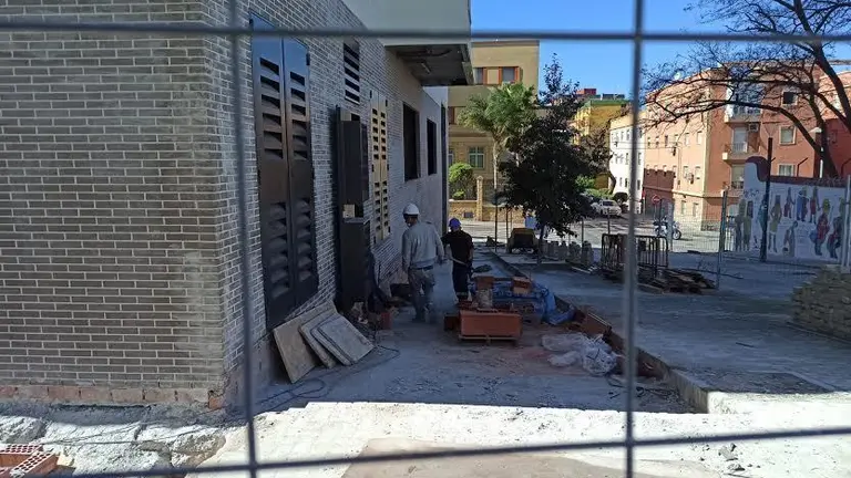 Obreros trabajando.