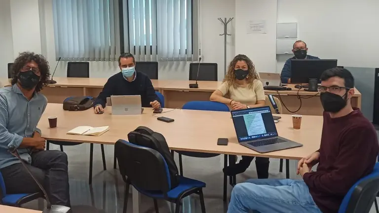 Un instante de la reuni&oacute;n.