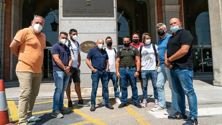 Los representantes de la estiba, en el Ministerio de Fomento.