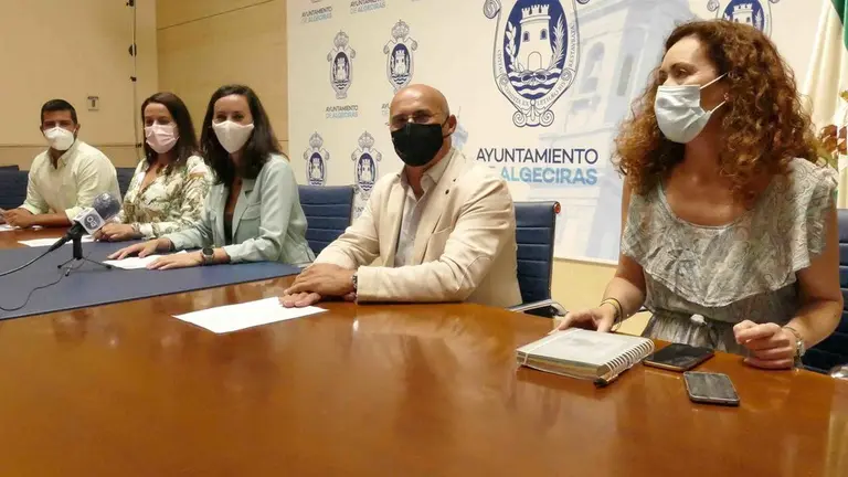 Un momento de la rueda de prensa.
