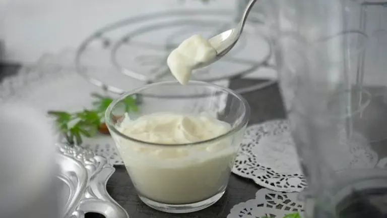 Salsa de yogur.
