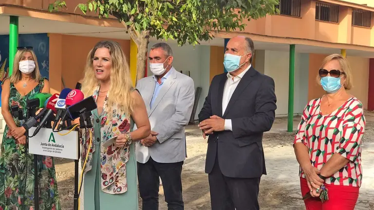 210907 Anuncio Licitaci&oacute;n Muro CEIP CG 6