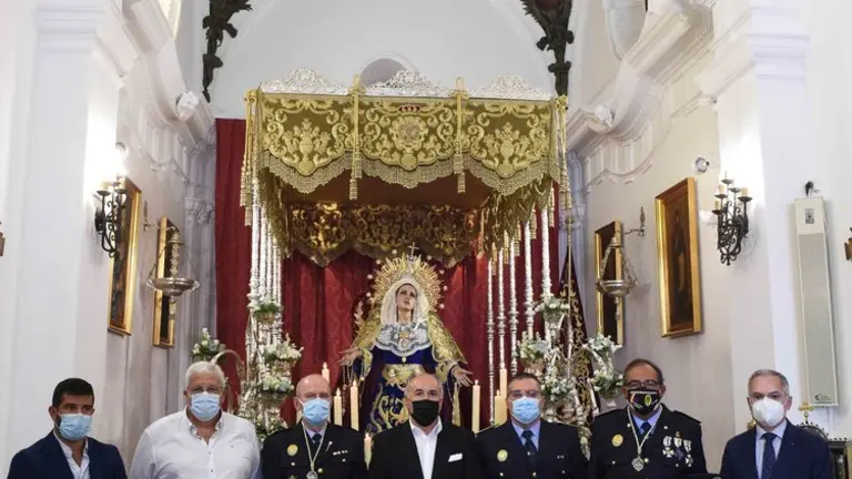 OFRENDA FLORAL POLICIA LOCAL