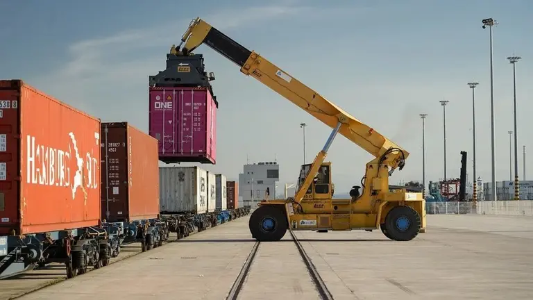 puerto-de-algeciras-ferrocarril-min-1068x712