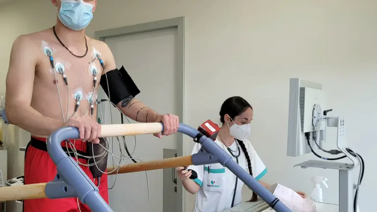 reconocimiento Juan Serrano en Quir&oacute;nsalud Campo de Gibraltar