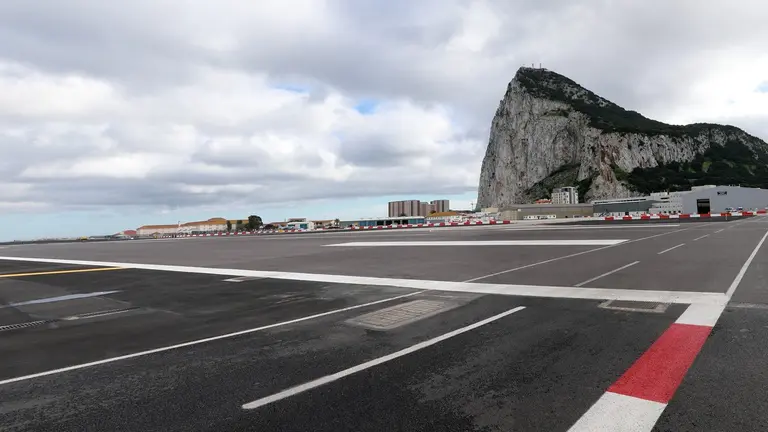 aeropuerto gibraltar