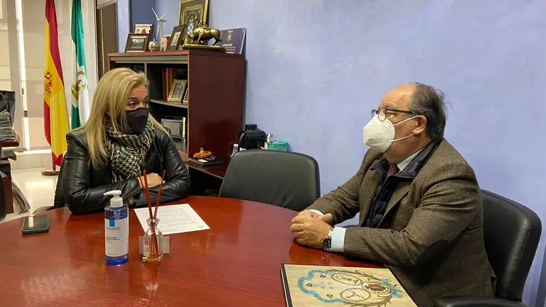 eva pajares y presidente de HHyCC